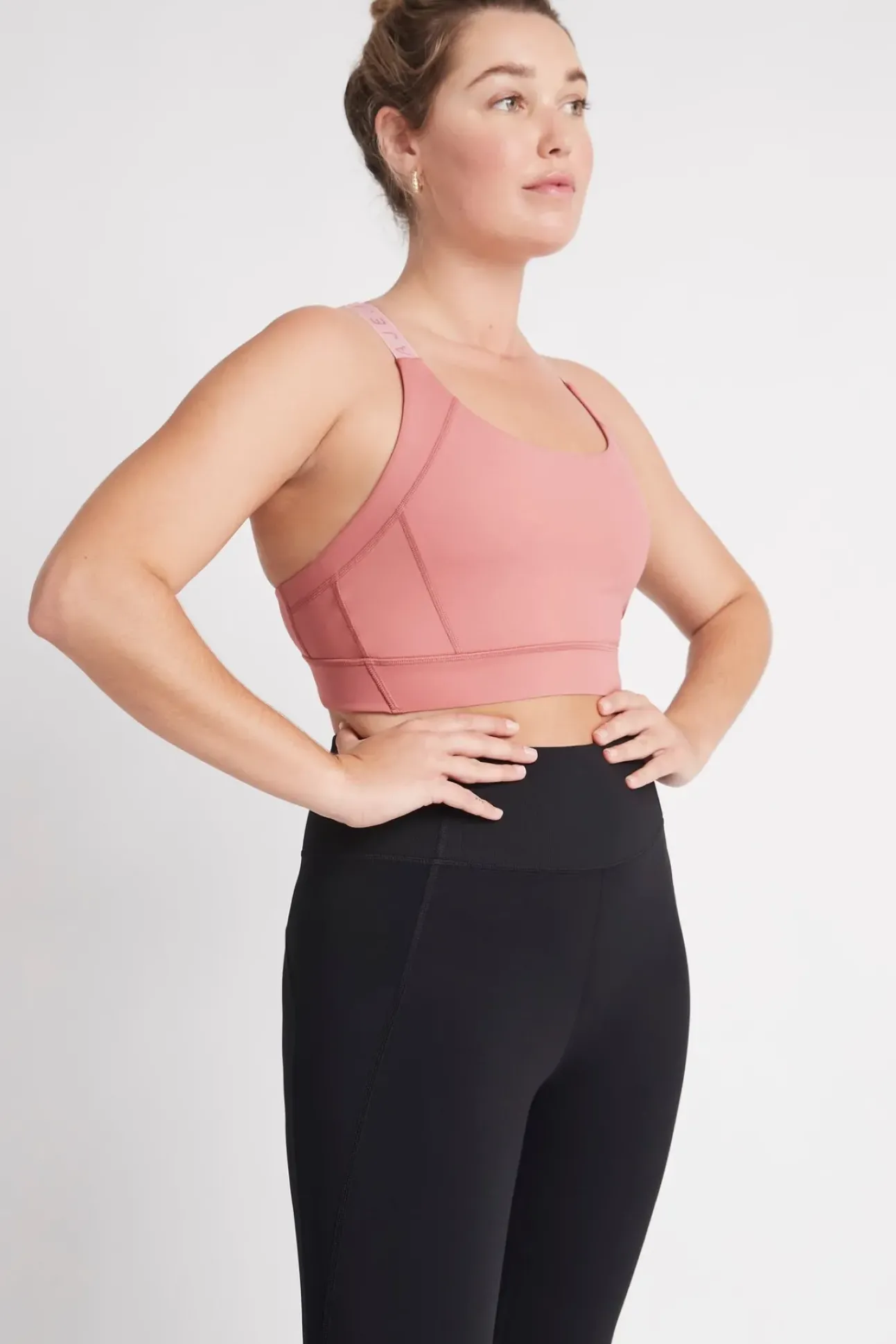 Adjustable Strap Logo Tape Sports Bra 321