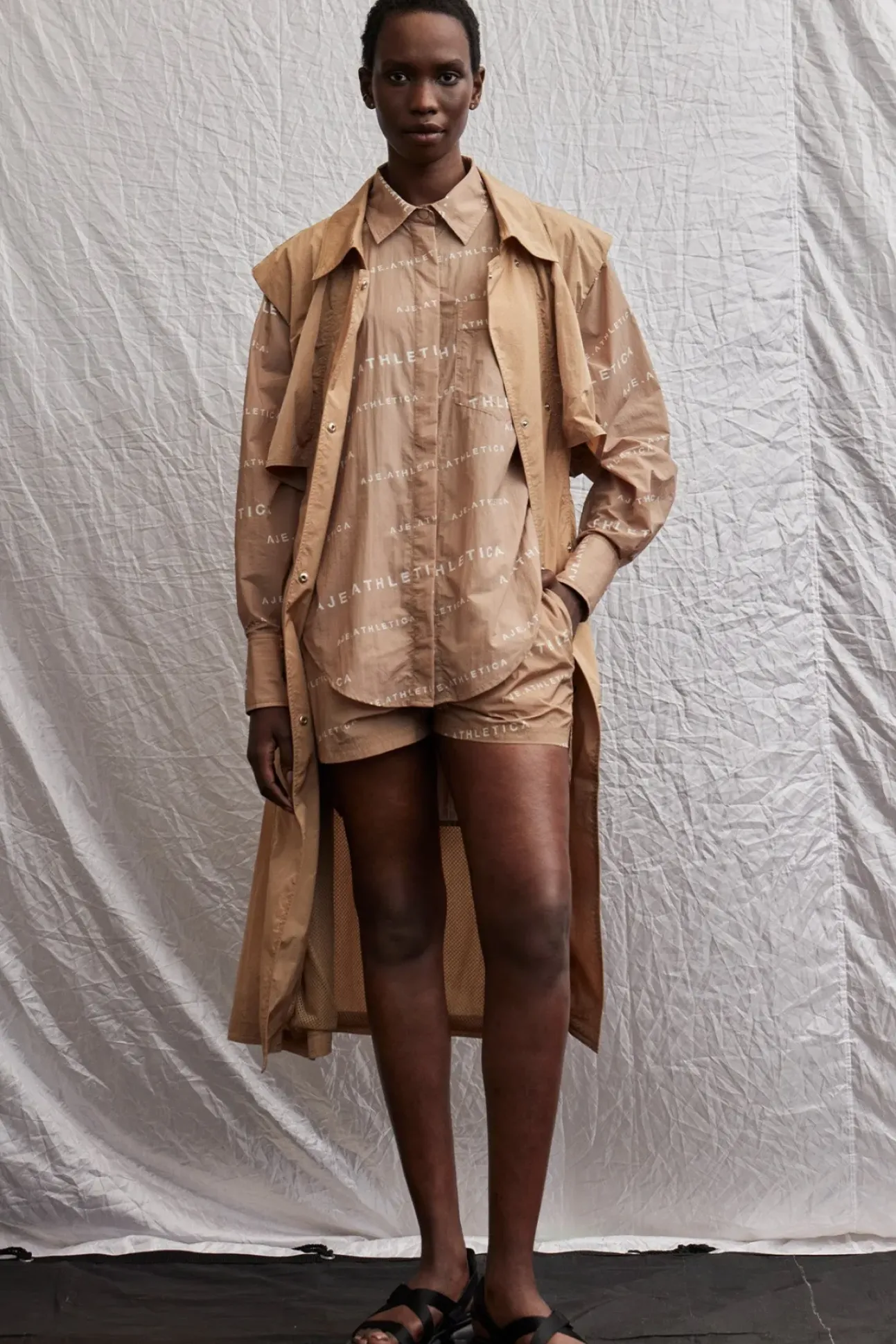 All Over Logo Spray Shirt 406