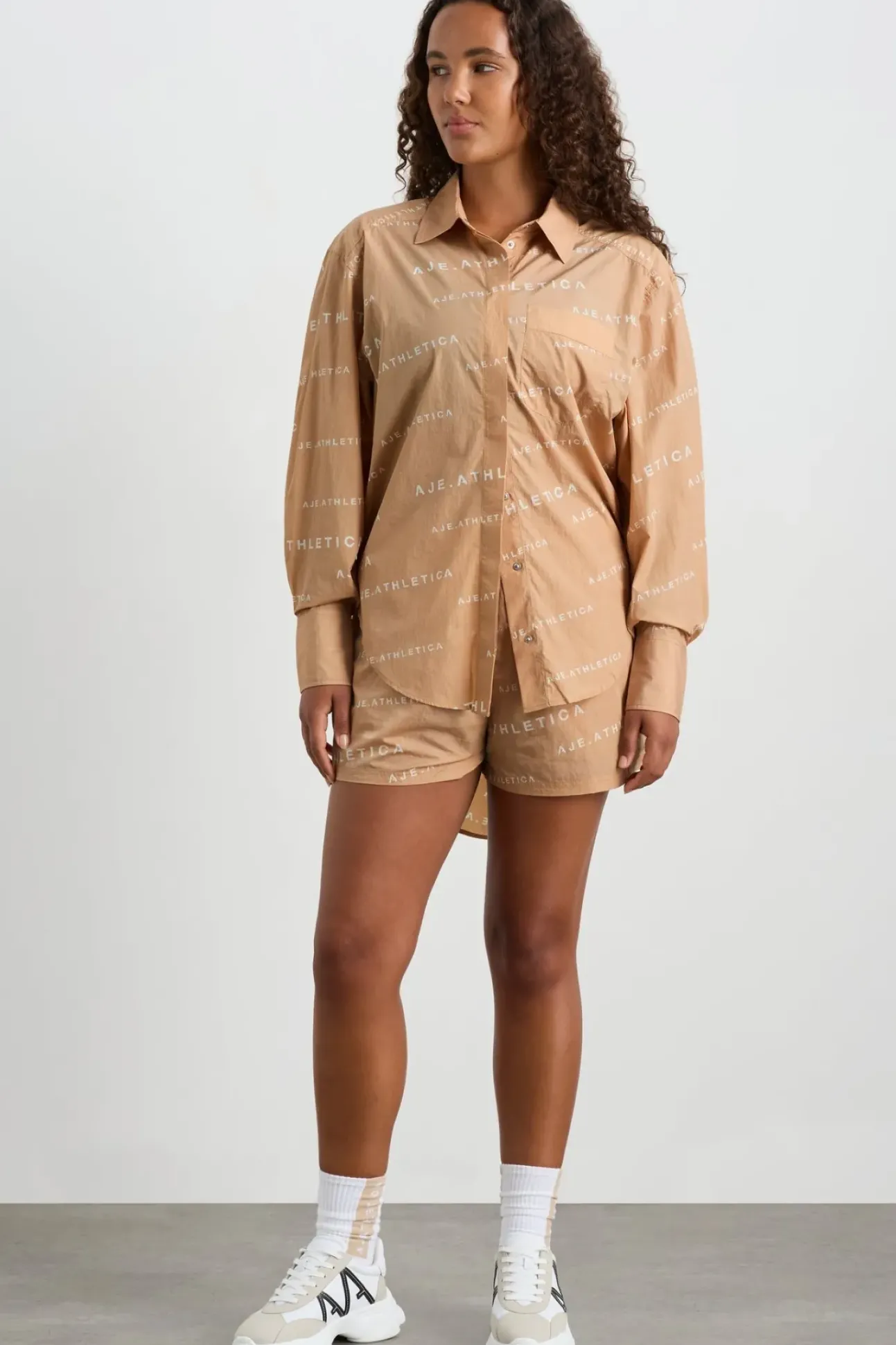 All Over Logo Spray Shirt 406