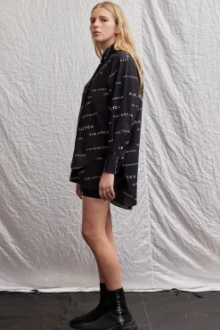 All Over Logo Spray Shirt 406