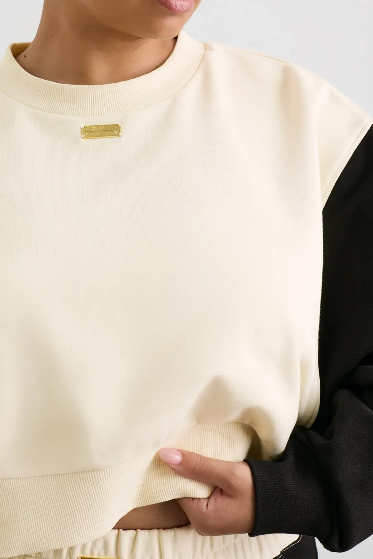 Batwing Crew Neck 426