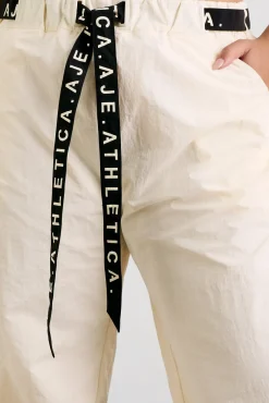 Belted Windbreak Pant 502