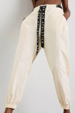 Belted Windbreak Pant 502