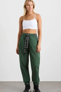 Belted Windbreak Pant 502