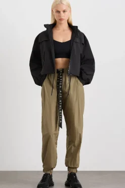 Belted Windbreak Pant 502