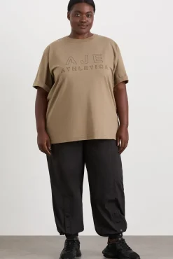 Block Logo Boyfriend Tee 102