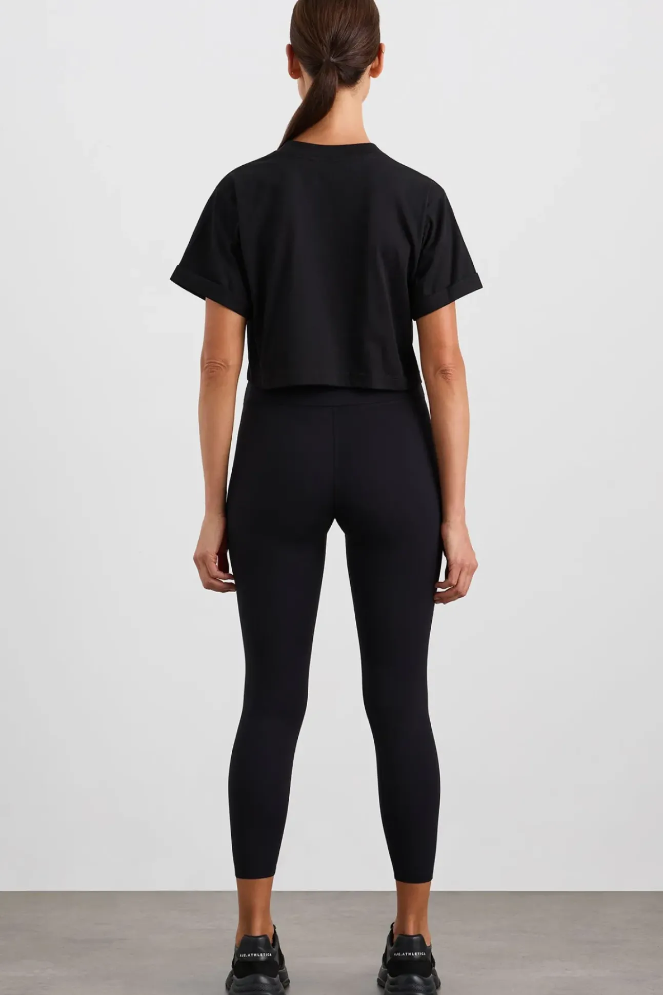 Block Logo Cropped Tee 105