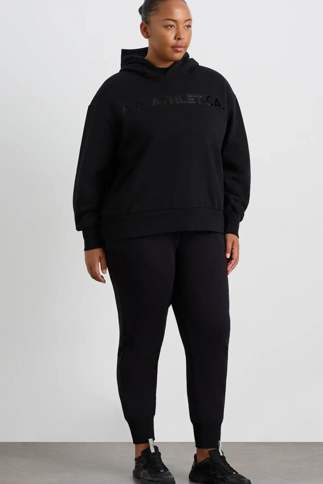 Bold Logo Hoodie 013