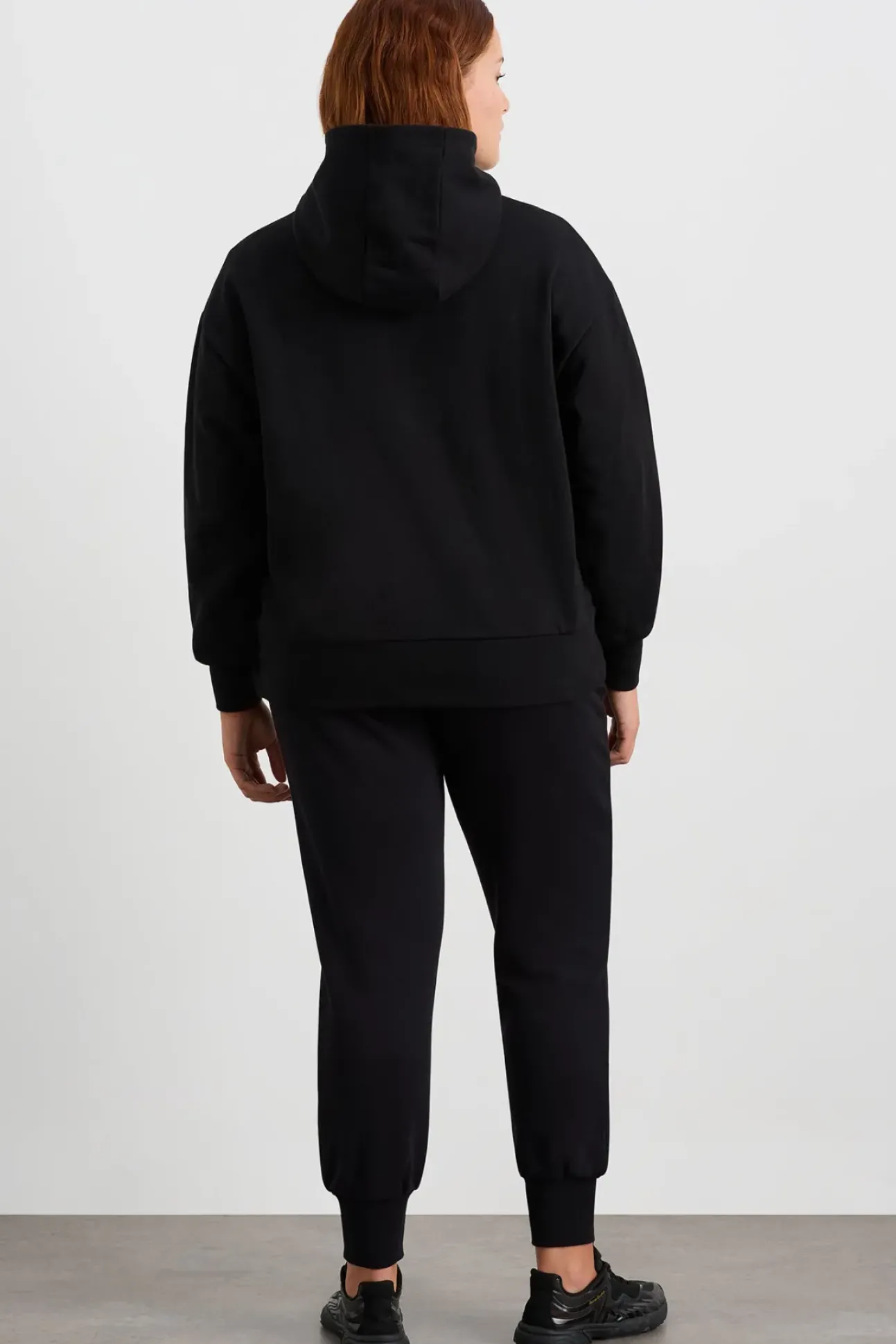 Bold Logo Hoodie 013