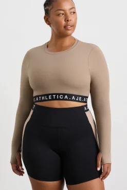 Contrast Layered Crop Top 380