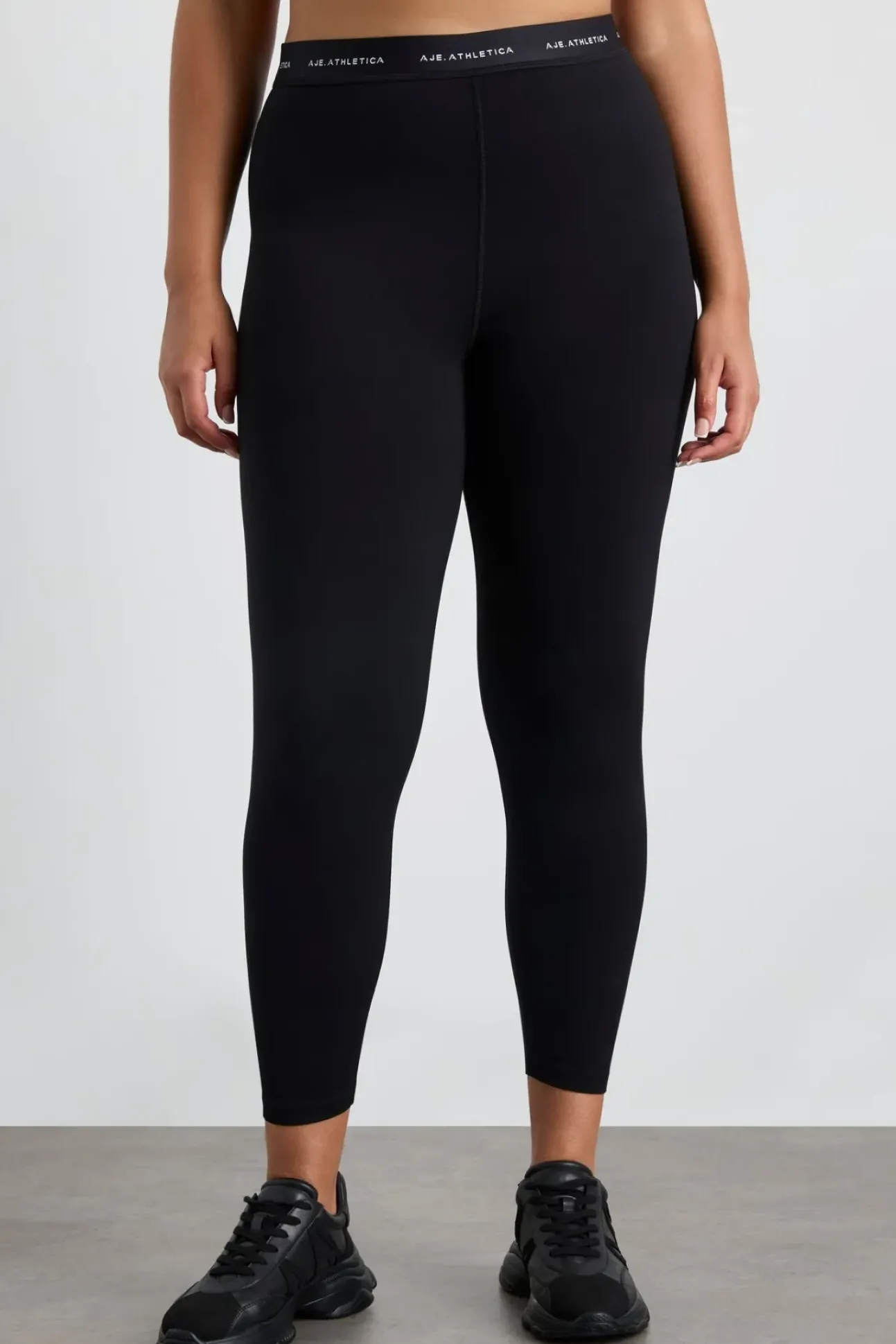 Contrast Logo 7/8 Legging 203