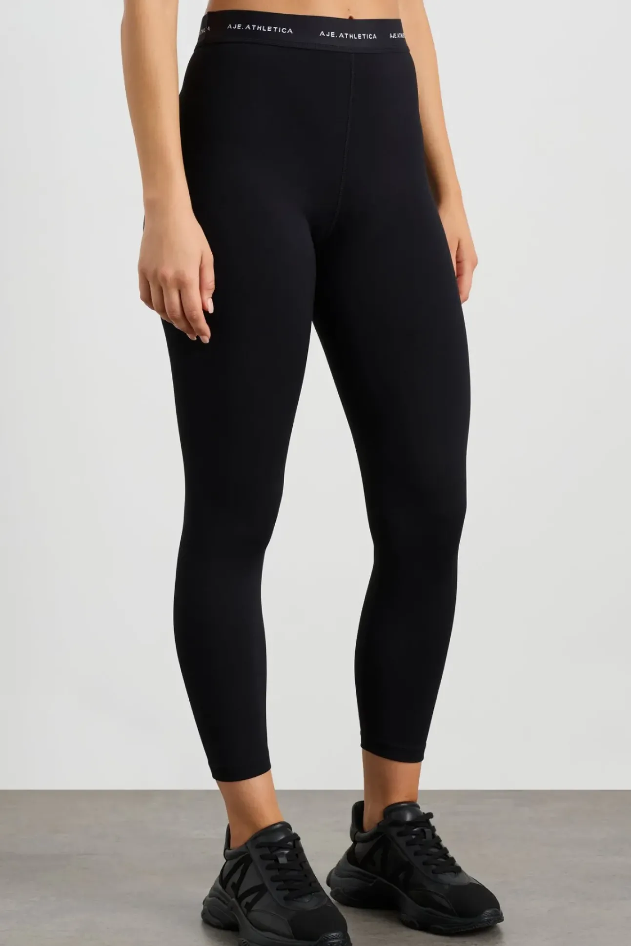 Contrast Logo 7/8 Legging 203