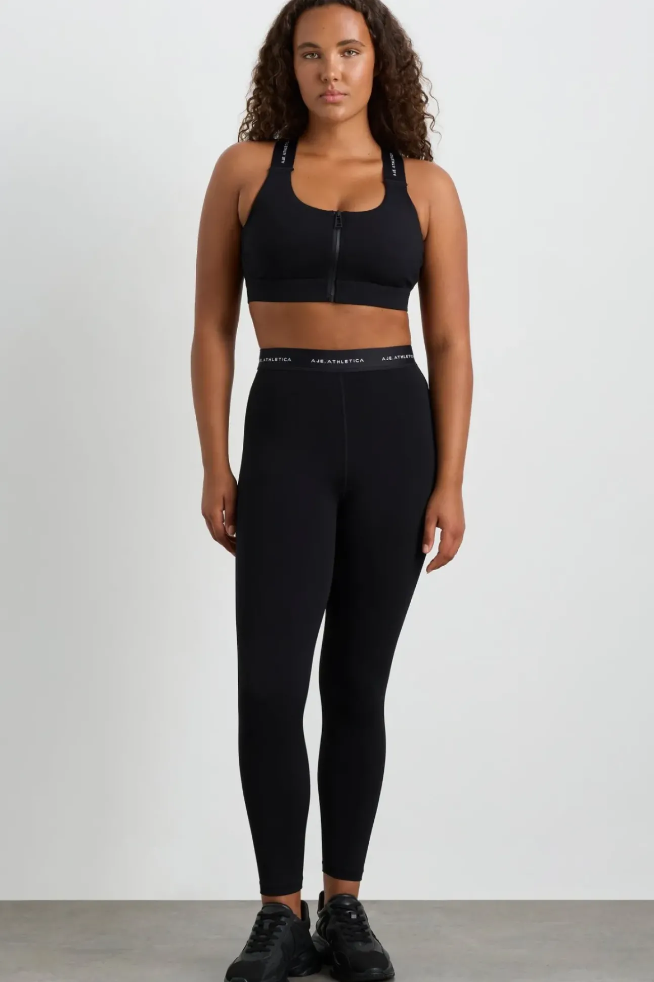 Contrast Logo 7/8 Legging 203