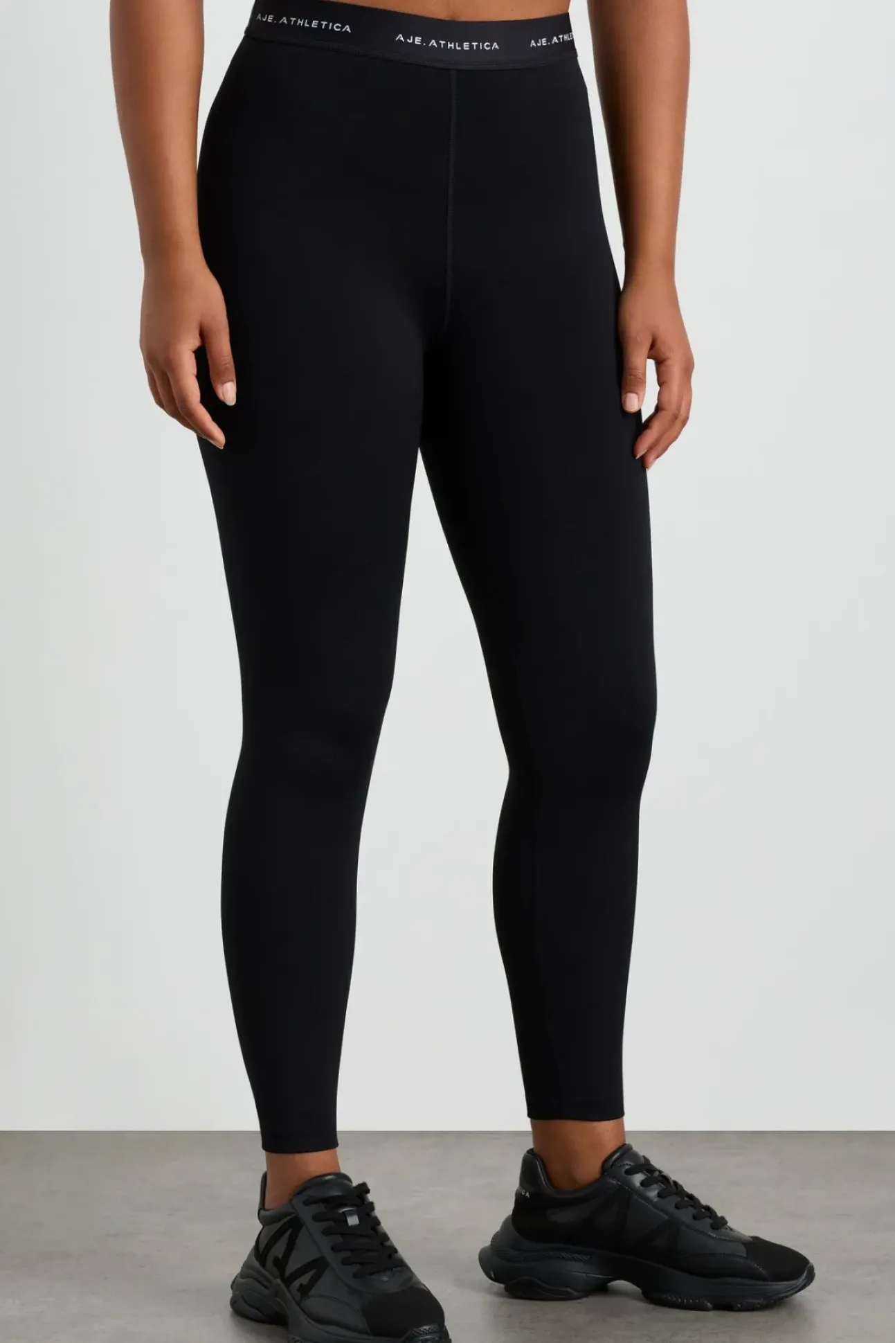 Contrast Logo 7/8 Legging 203