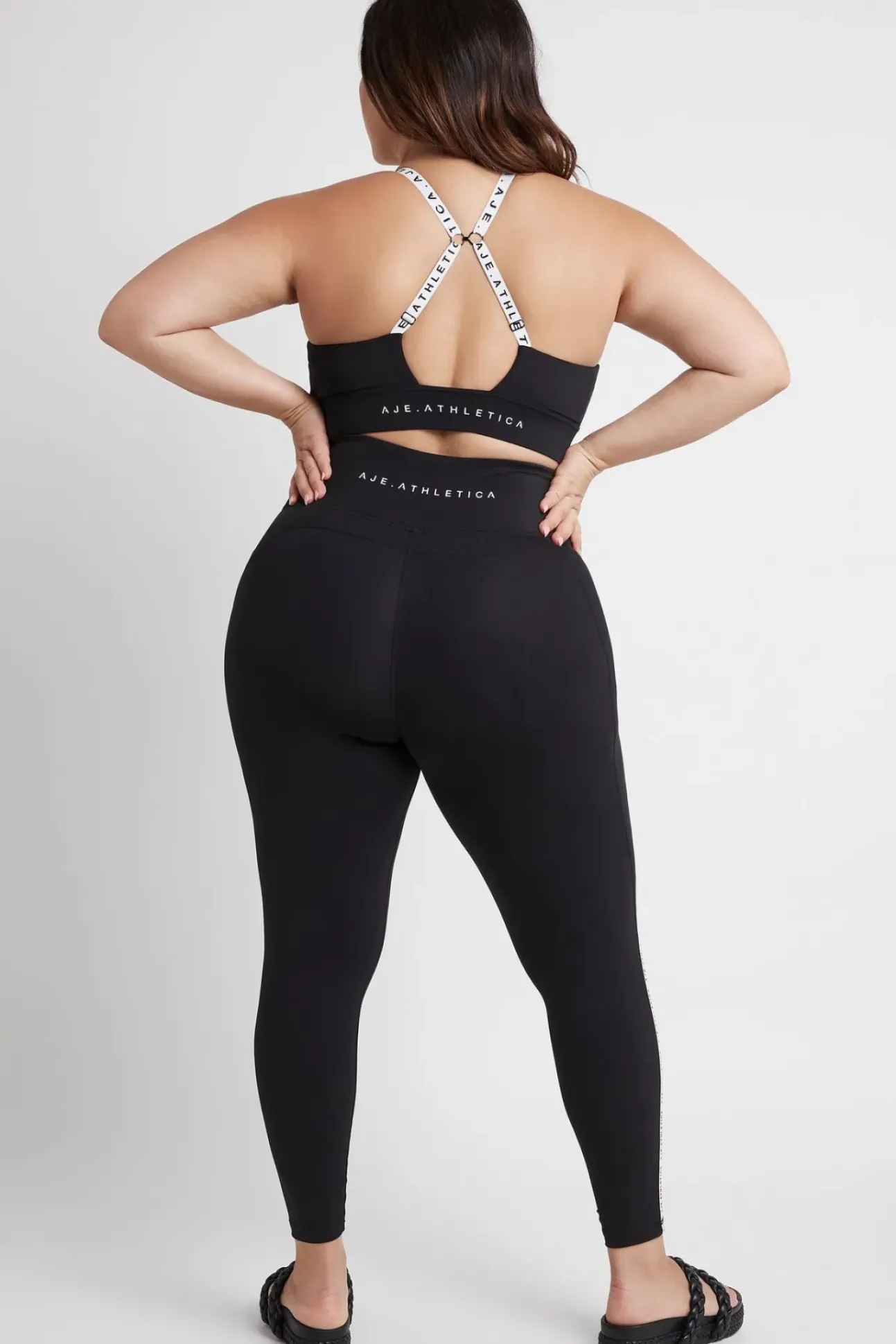 Contrast Logo Full Length Legging 203