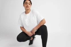 Cropped Embossed Classic Logo T-Shirt 105