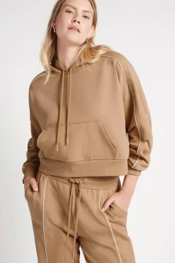 Cropped Essential Contrast Piping Hoodie 405