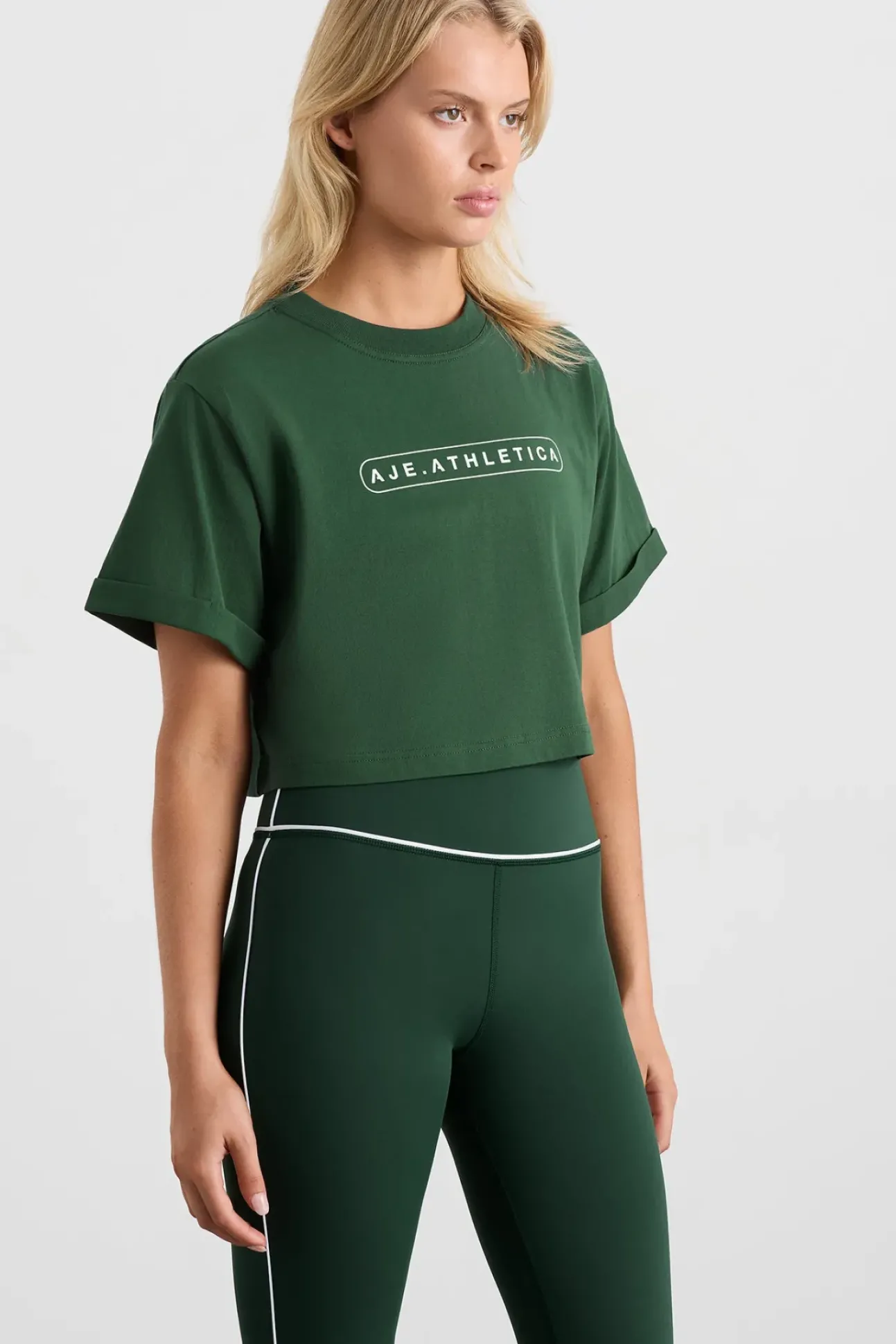 Cropped Logo Tee 105