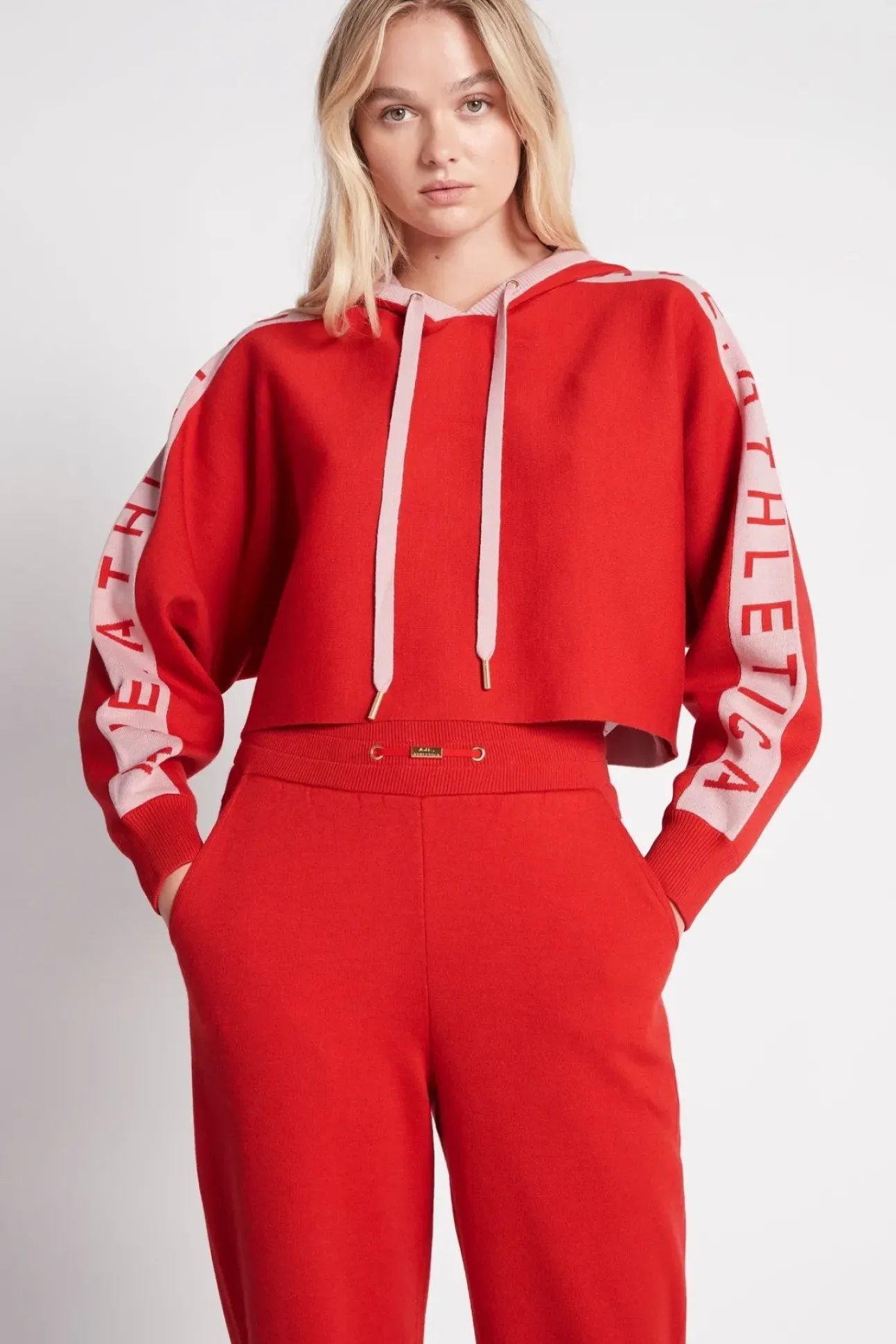 Cropped Logotape Long Sleeve Hoodie 409