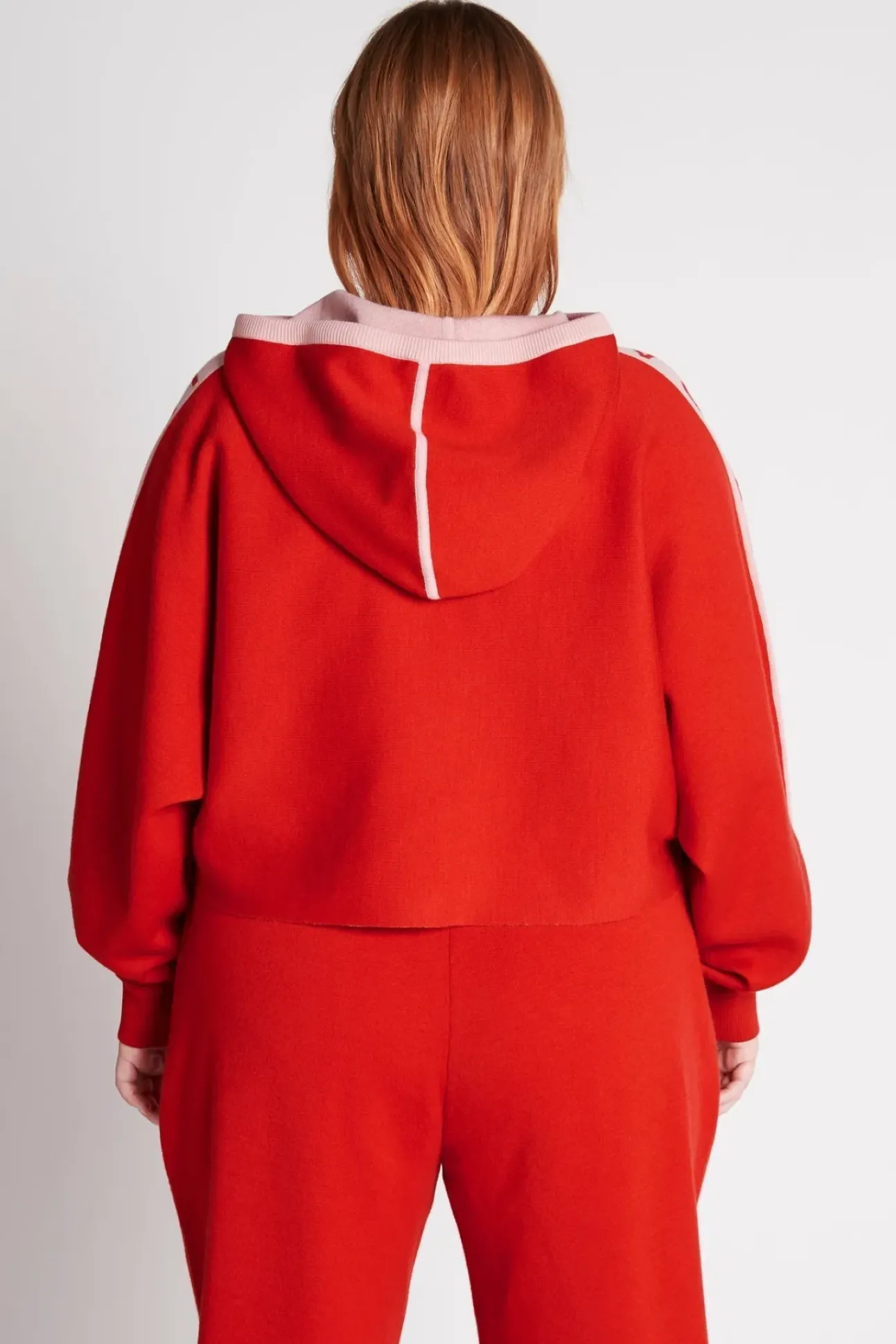 Cropped Logotape Long Sleeve Hoodie 409