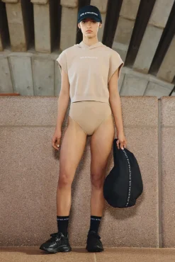 Cropped Sleeveless Knit 402