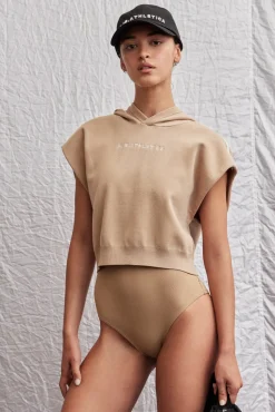 Cropped Sleeveless Knit 402