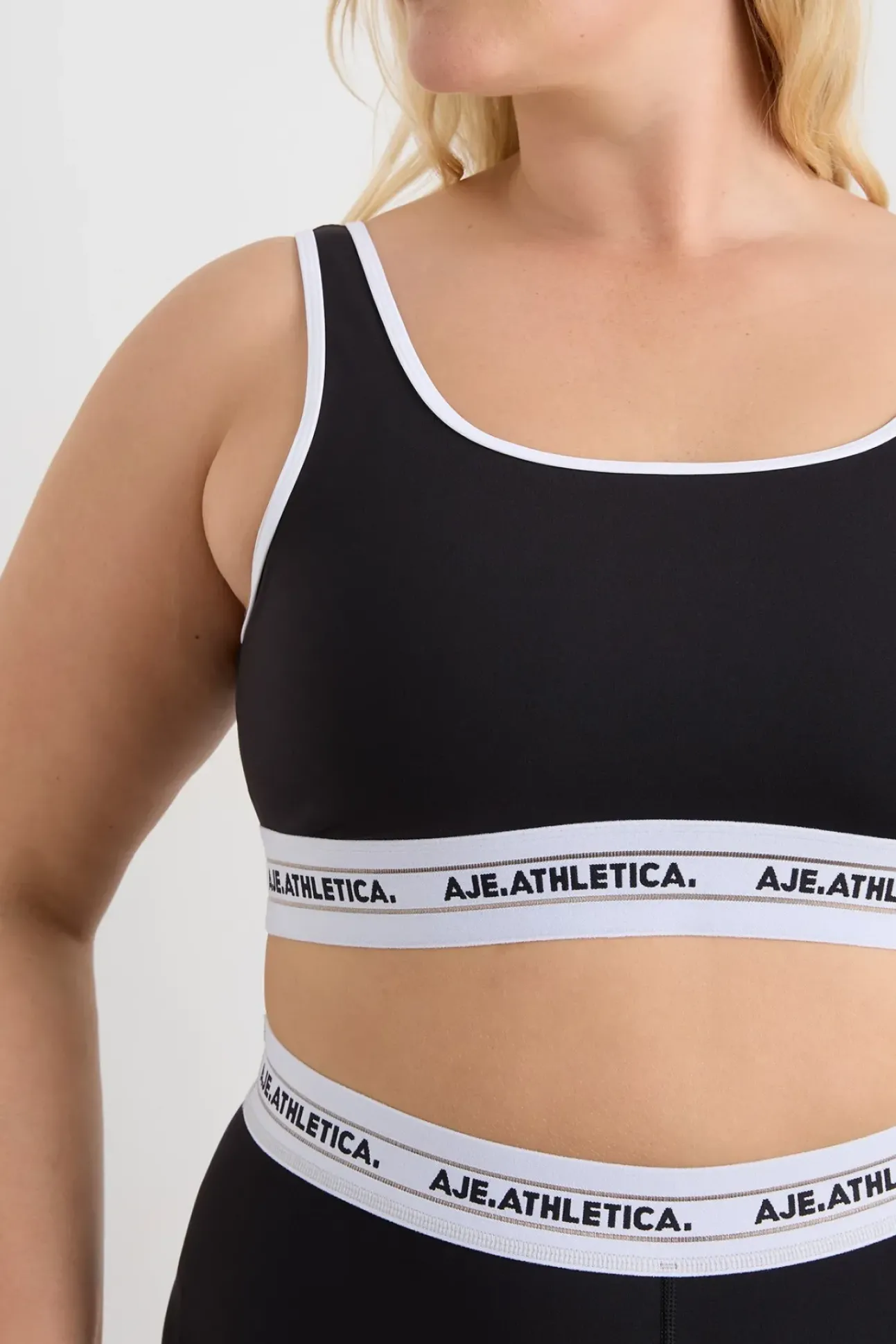 Elasticated Sports Bra 337