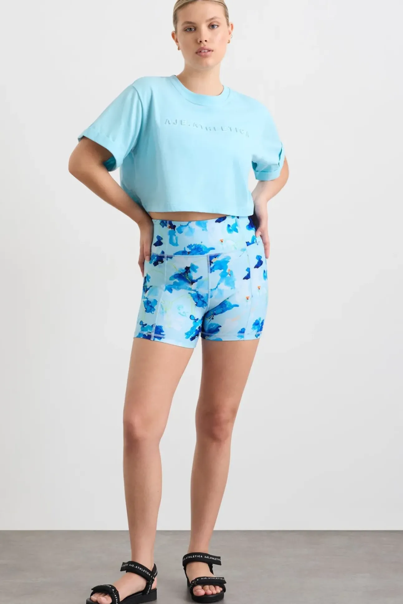 Embossed Crop Tee 105