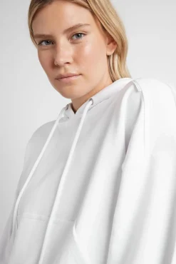 Essential Cropped Hoodie 405