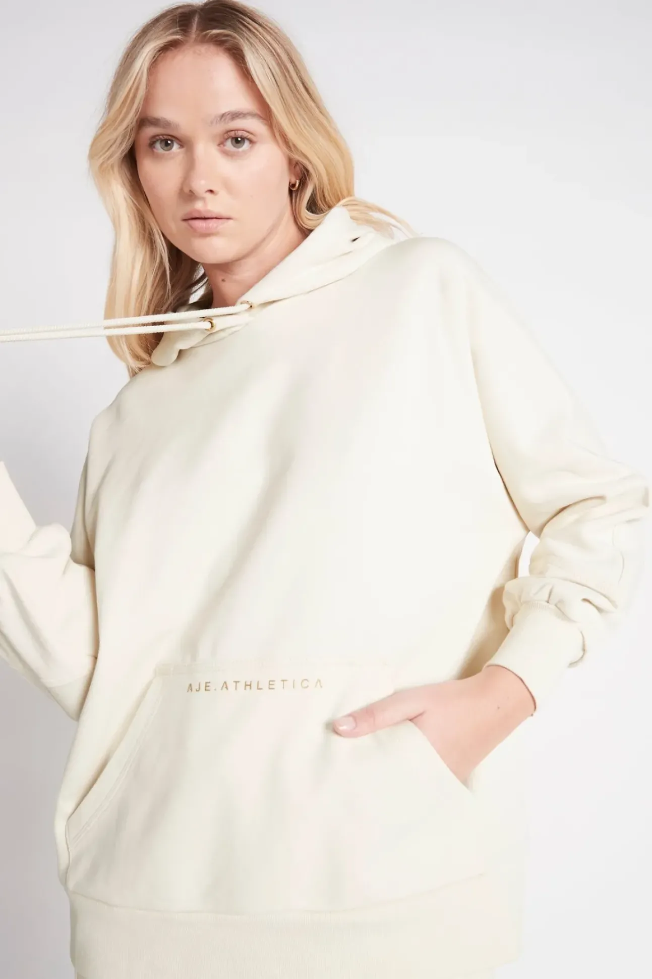 Essential Hoodie 411