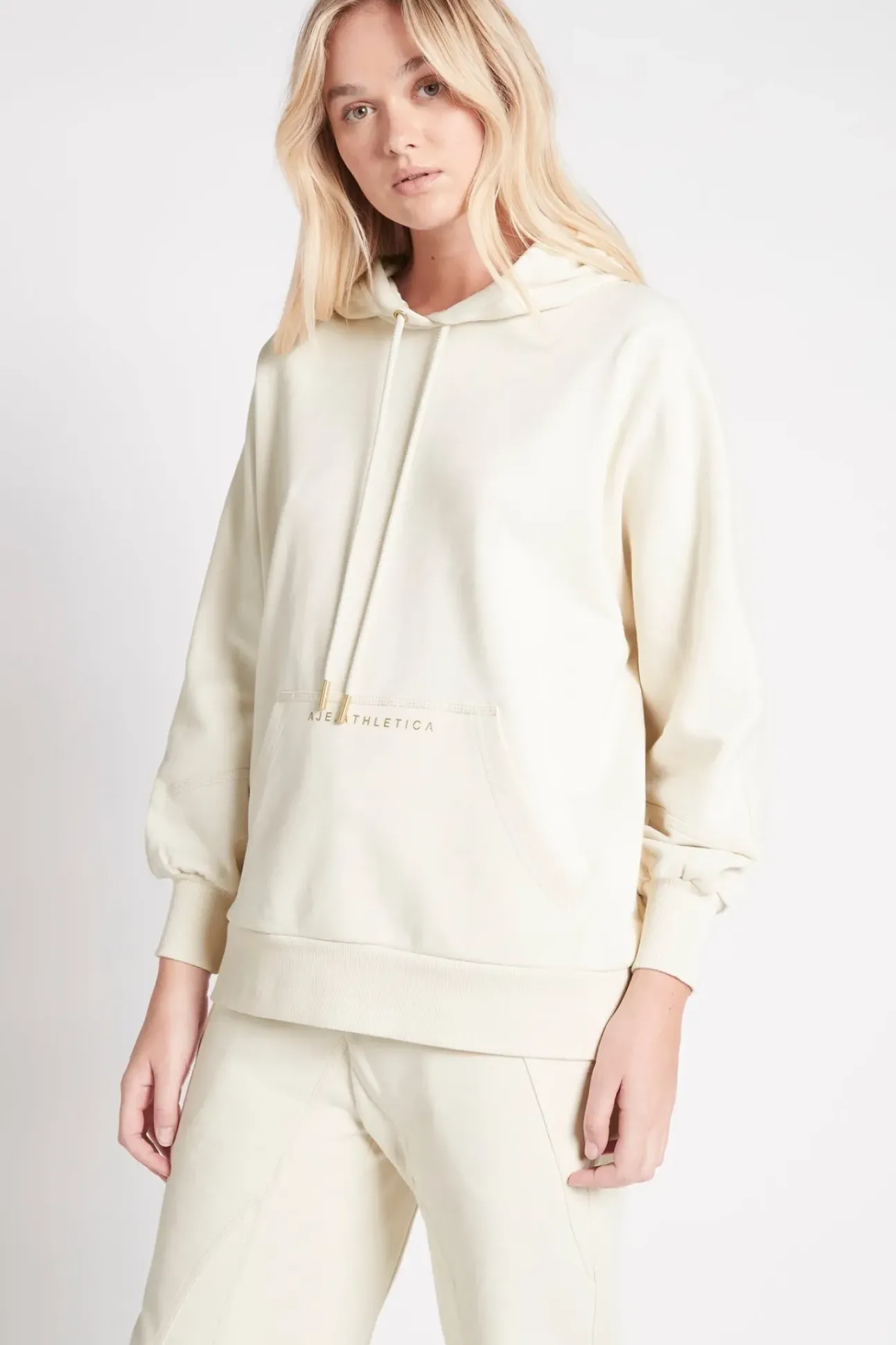 Essential Hoodie 411