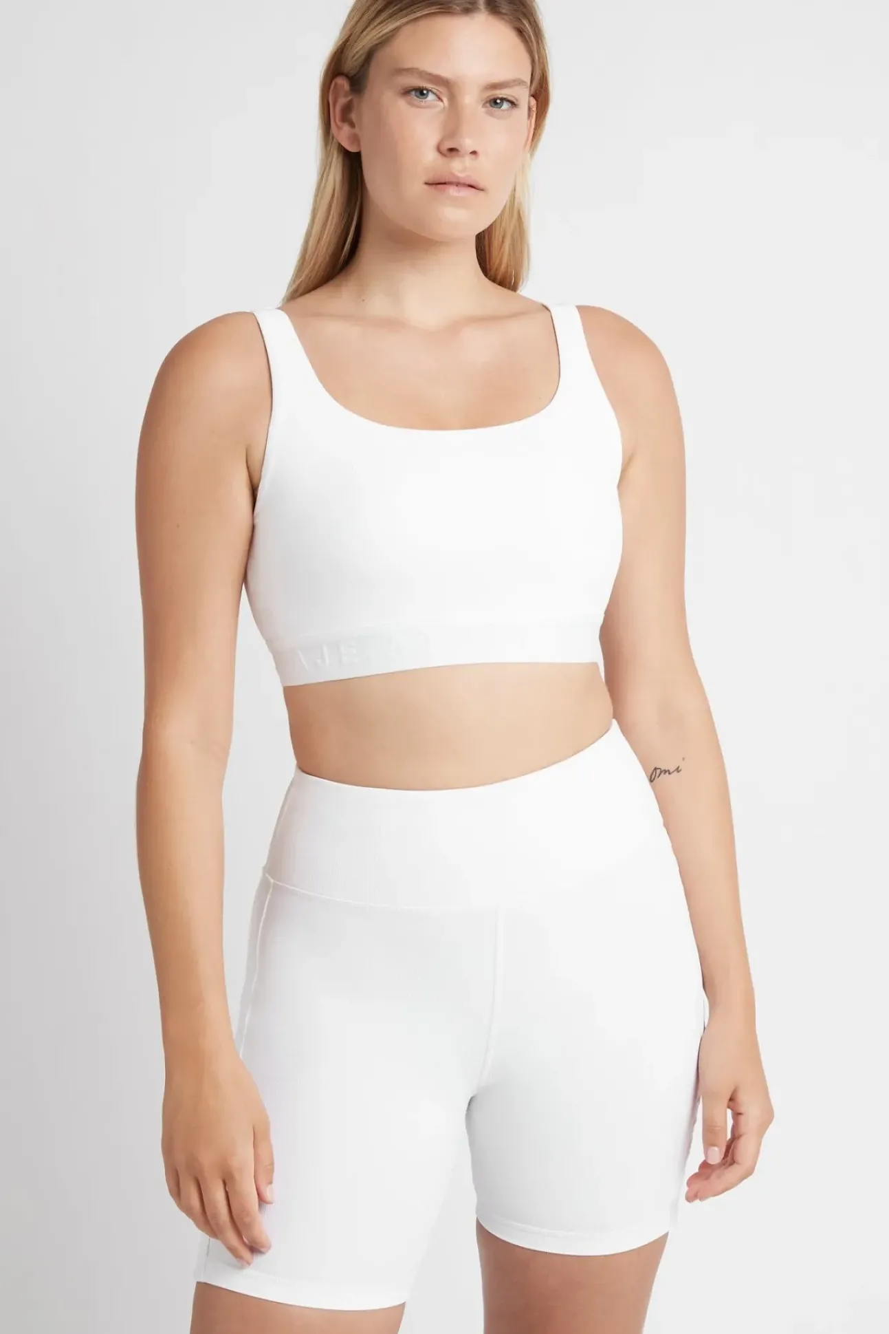 Essential Mid Length Bike Shorts 601