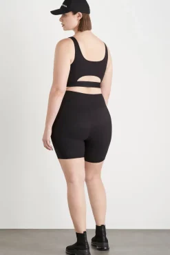 Essential Sports Bra 302