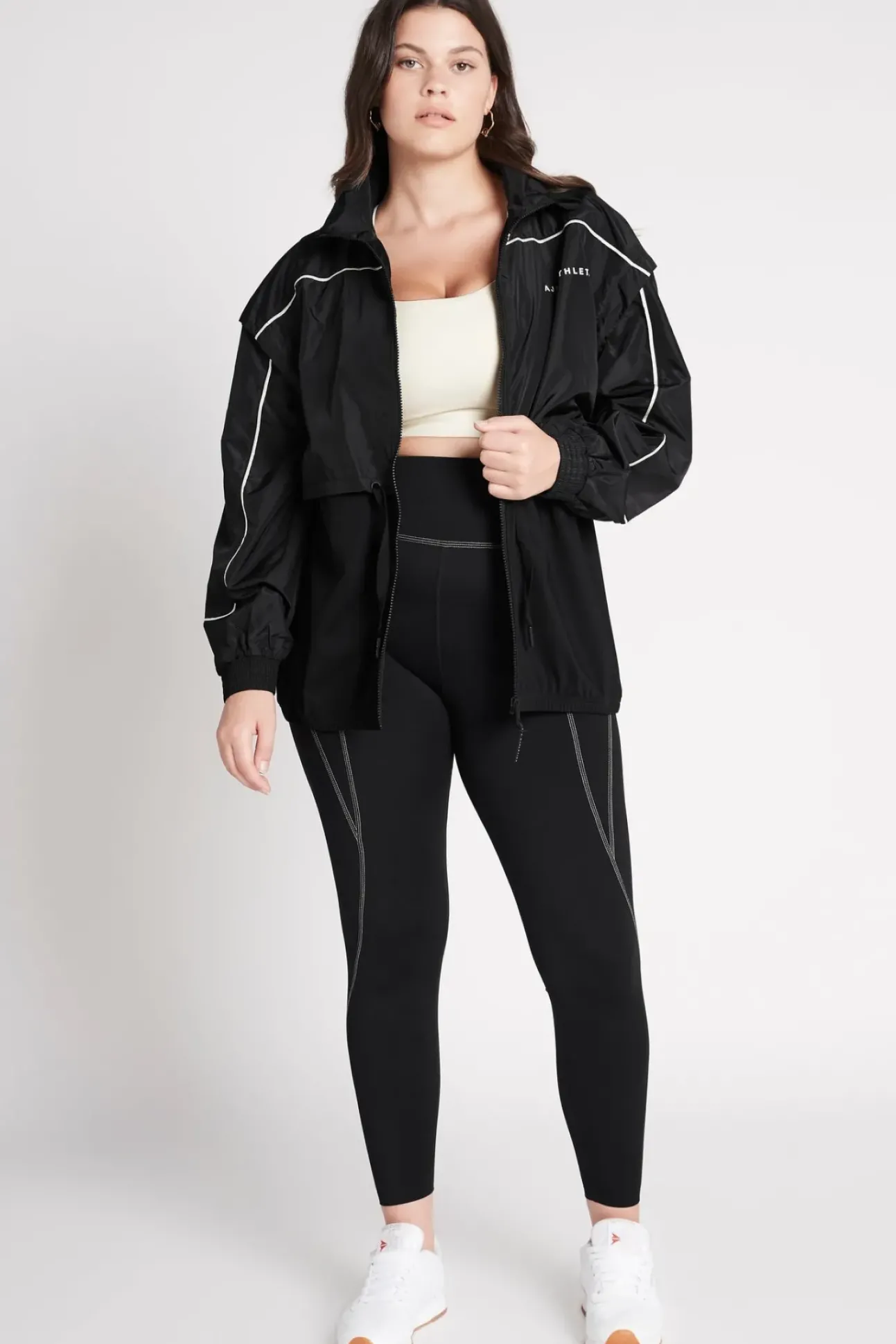 Essential Windbreaker Jacket 718