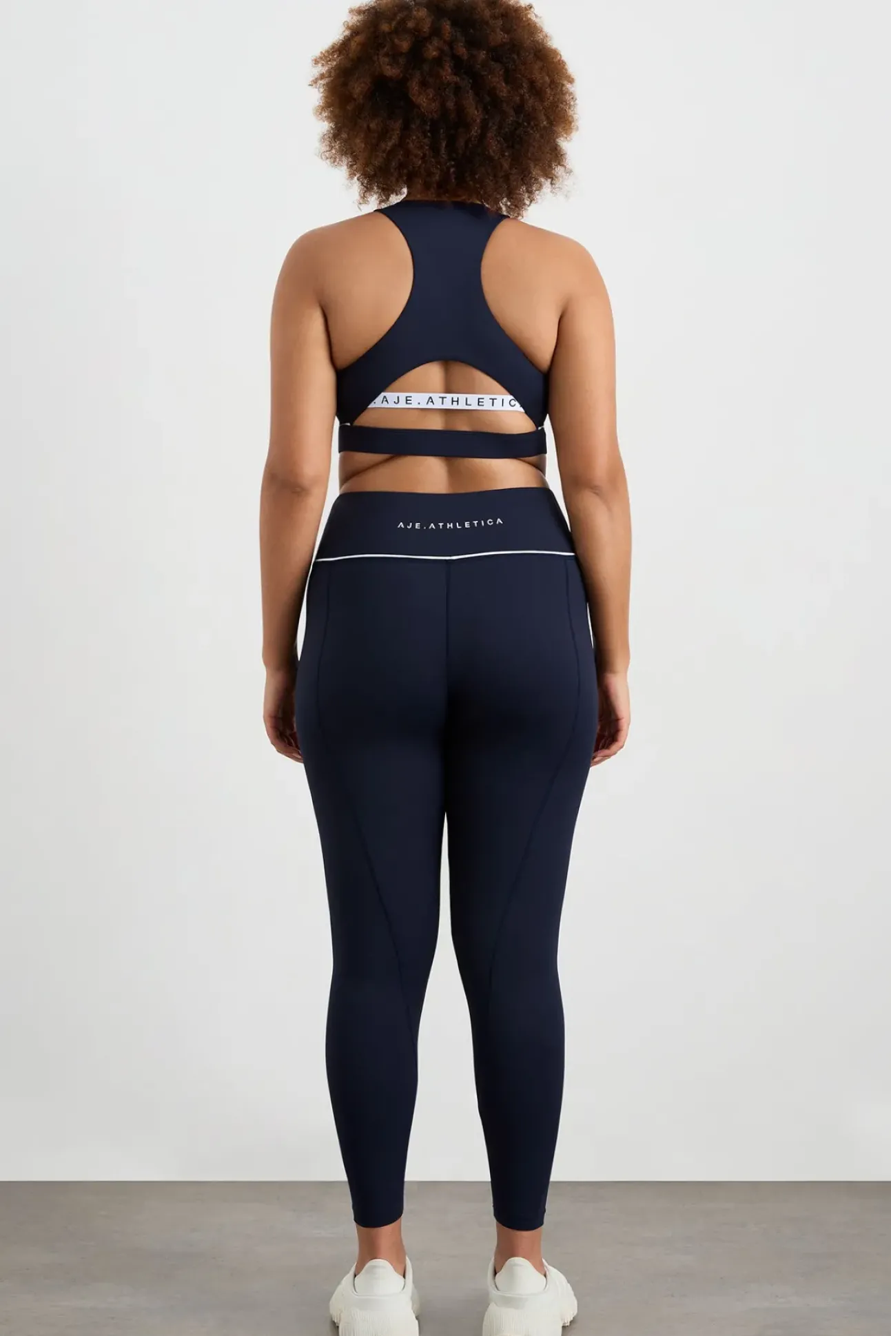 High Neck Sports Bra 374