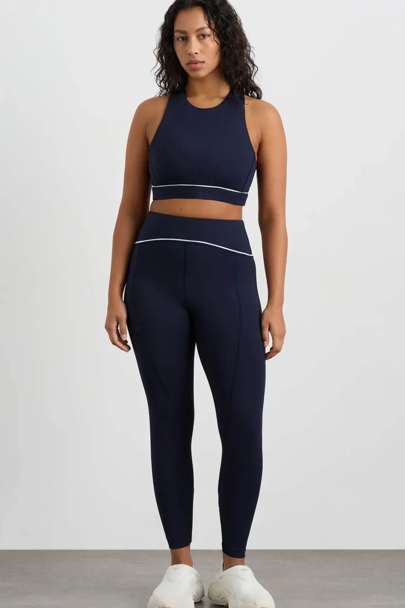 High Neck Sports Bra 374