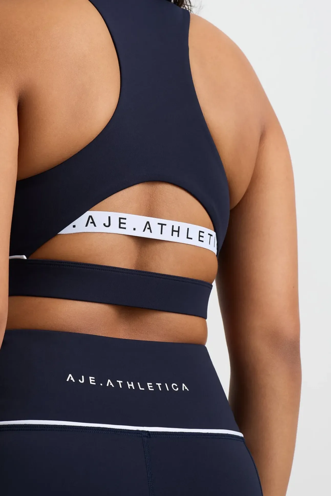 High Neck Sports Bra 374