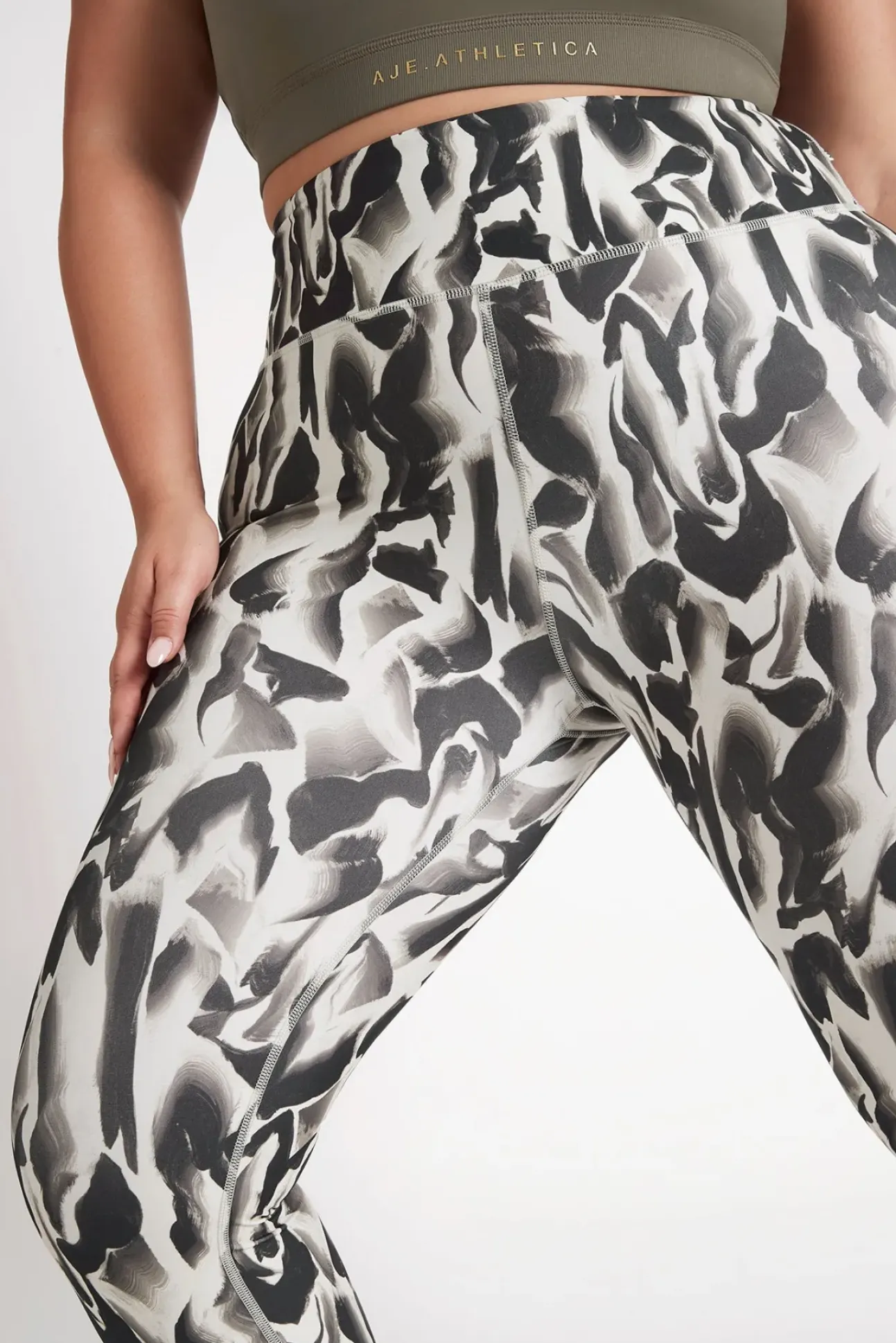 High Rise 7/8 Legging 203