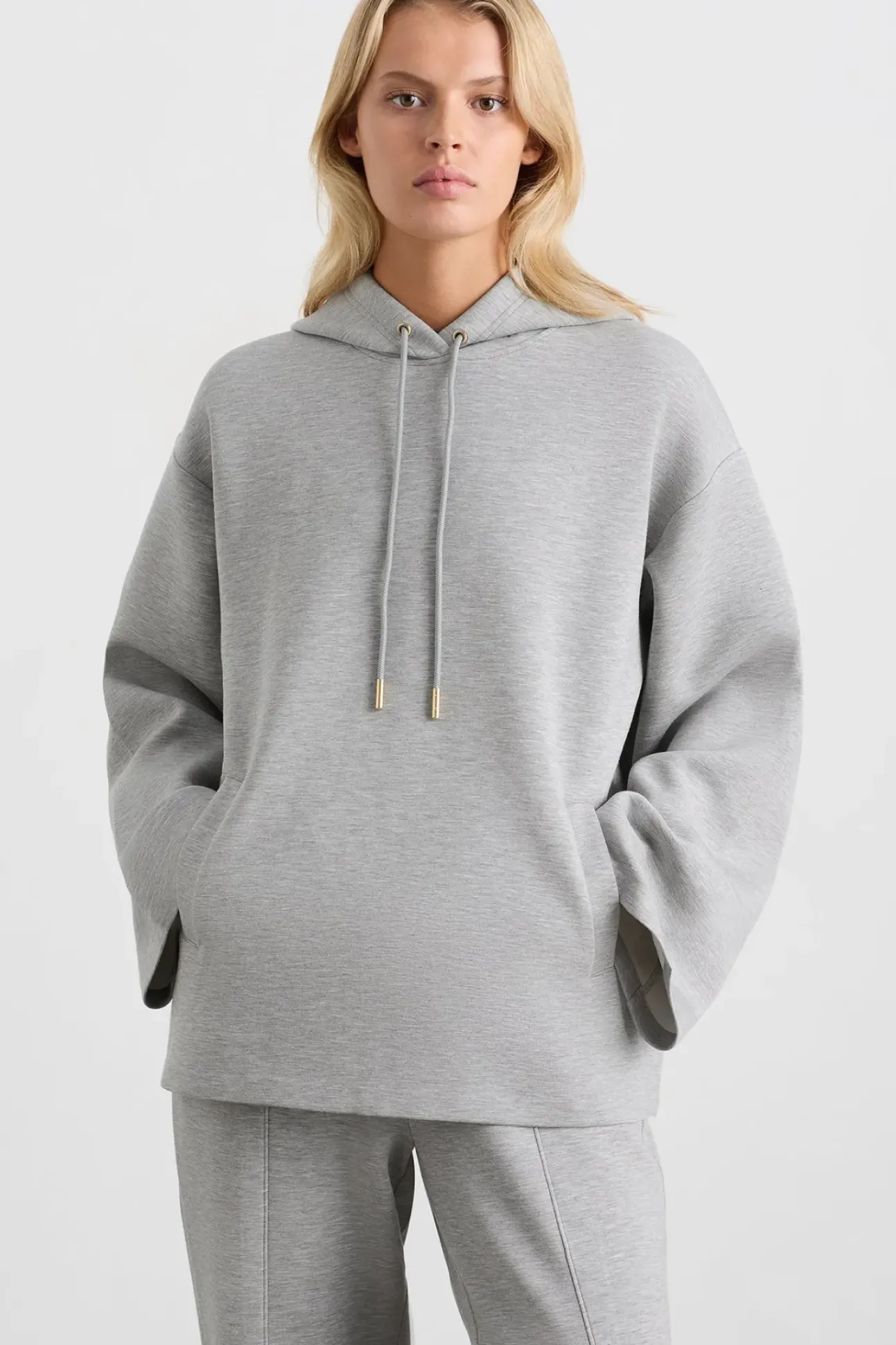 Hooded Jumper 432