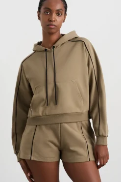 Kangaroo Pocket Hoodie 405