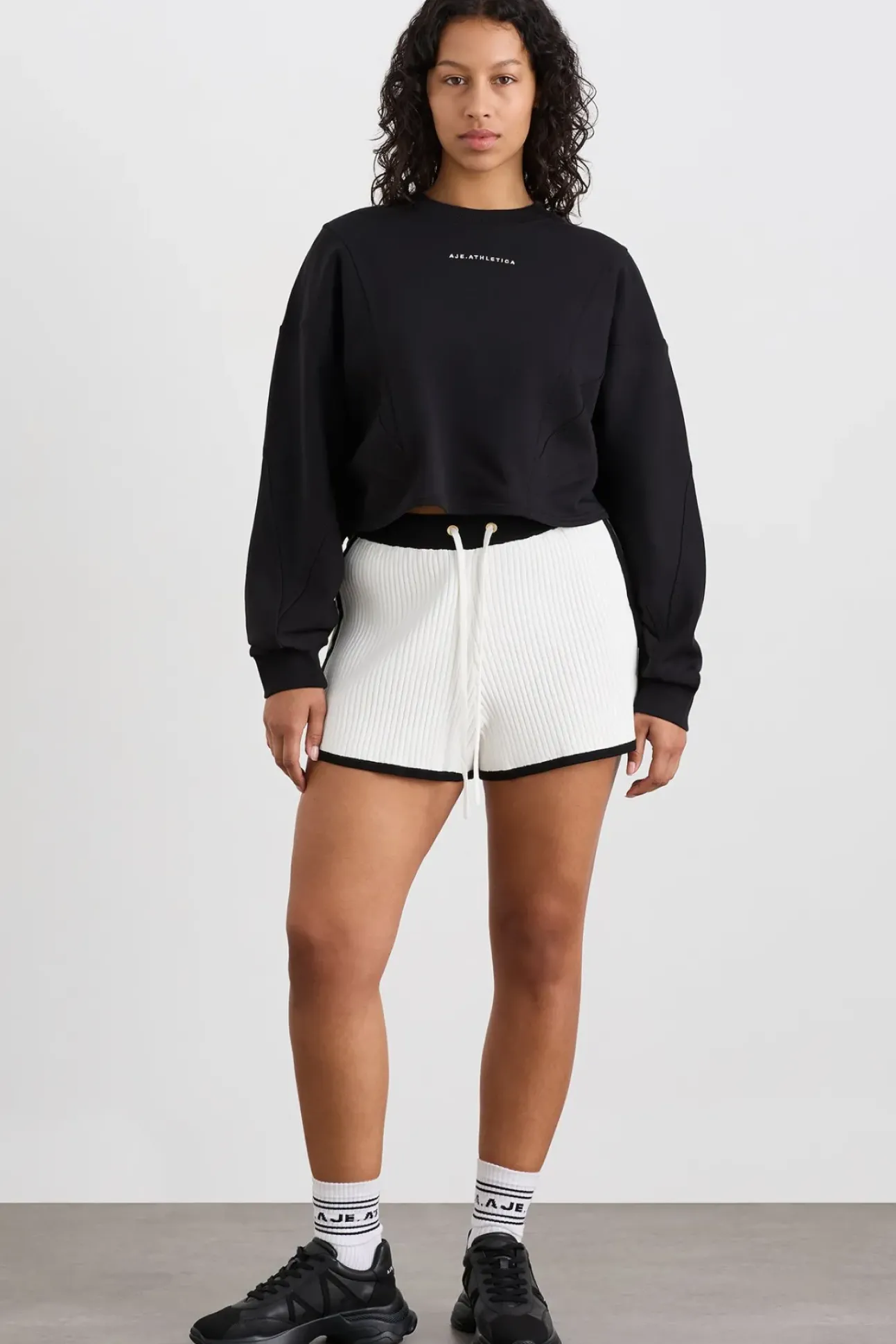 Knit Ribbed Shorts 603