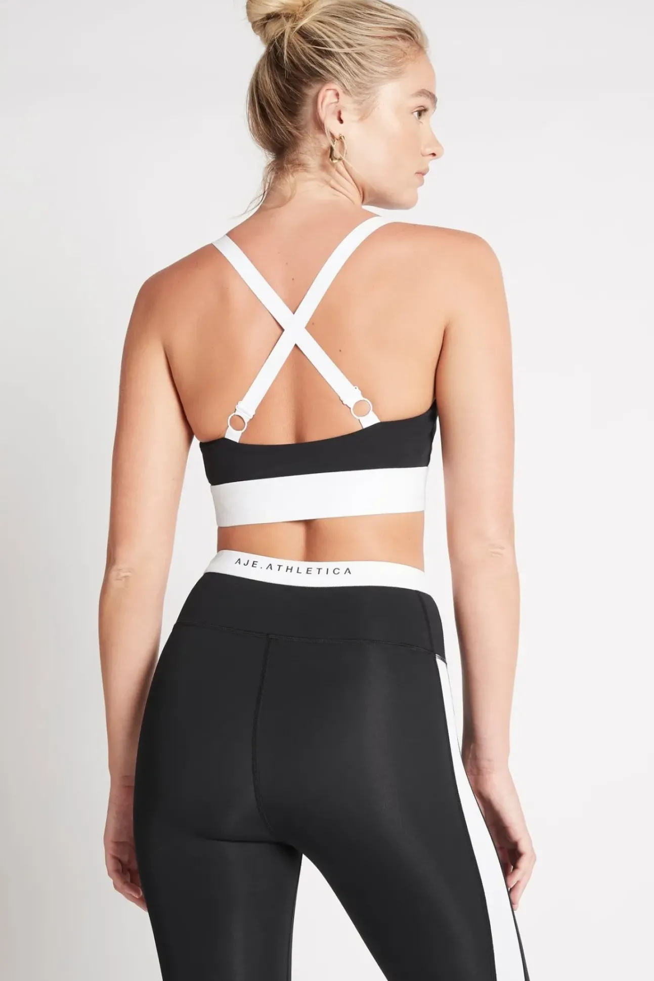 Light Support Sports Bra 320