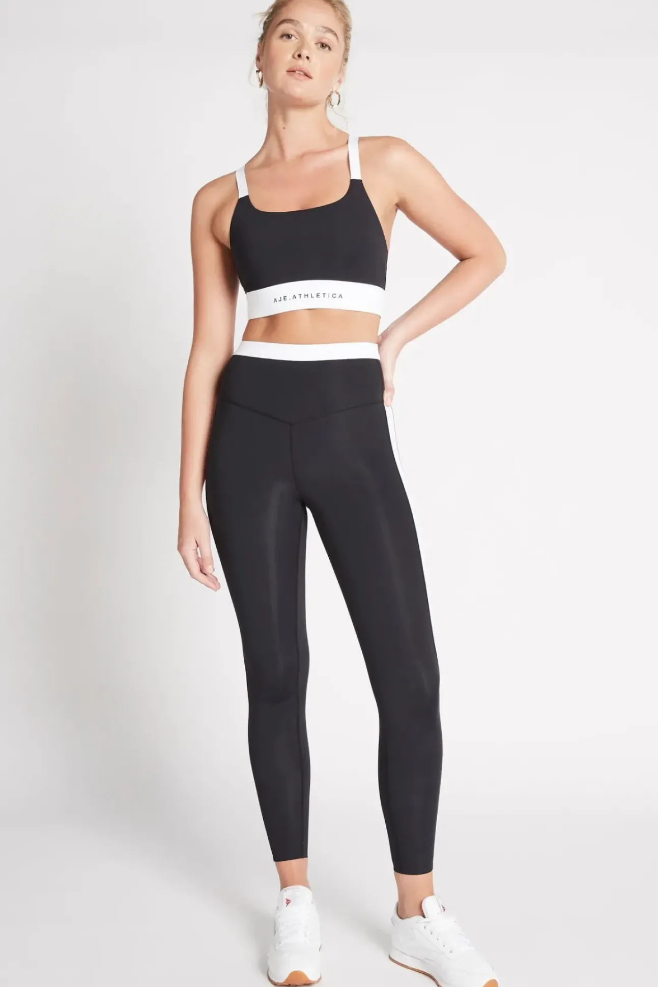 Light Support Sports Bra 320