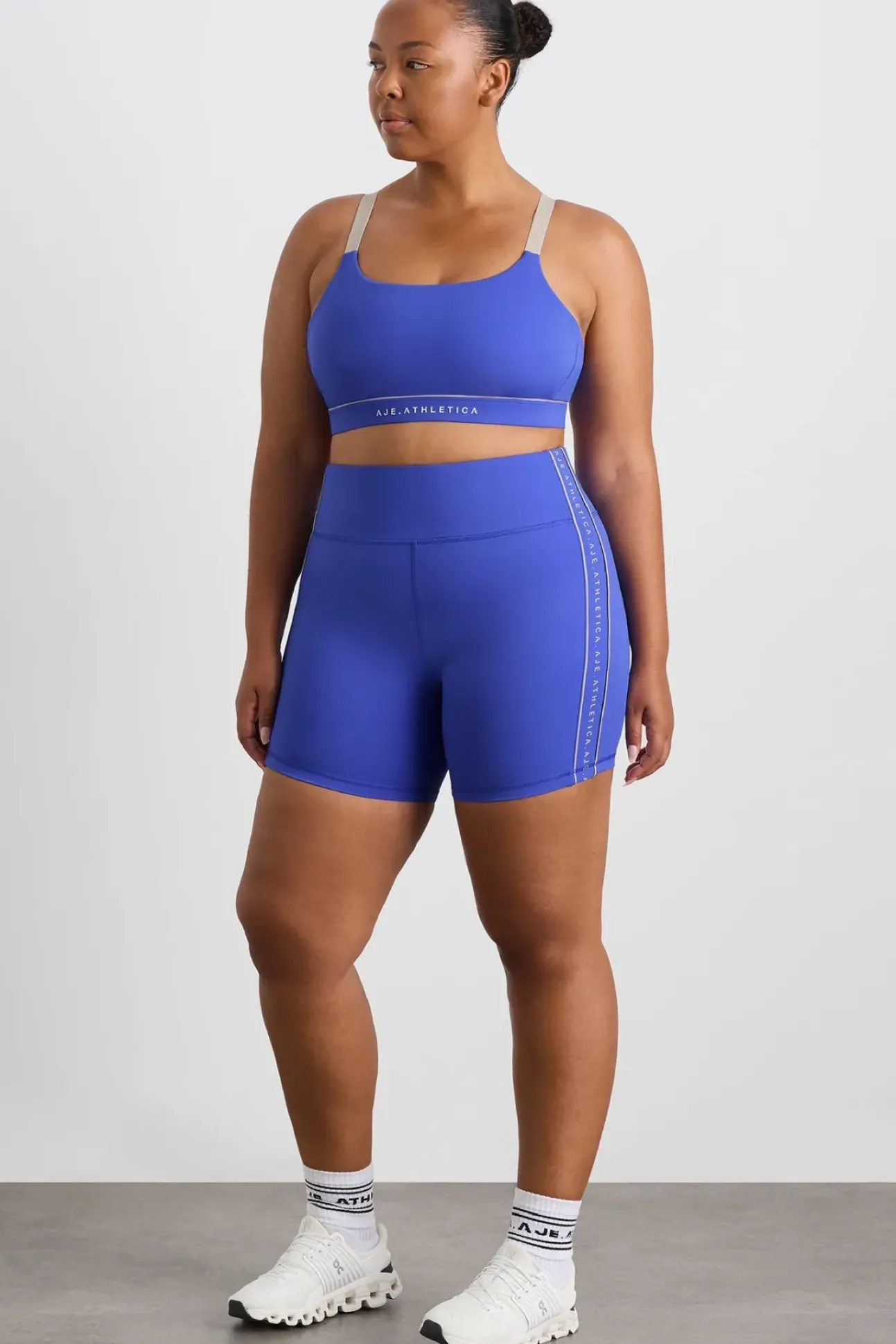 Logo Notch Bike Short 639