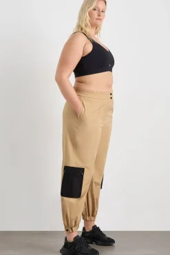 Parachute Pants 511