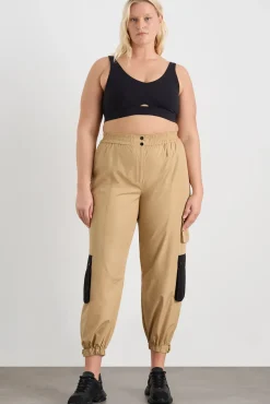 Plunge Sports Bra 337