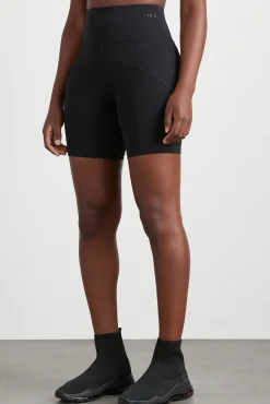 Quilted Mid Length Short 629