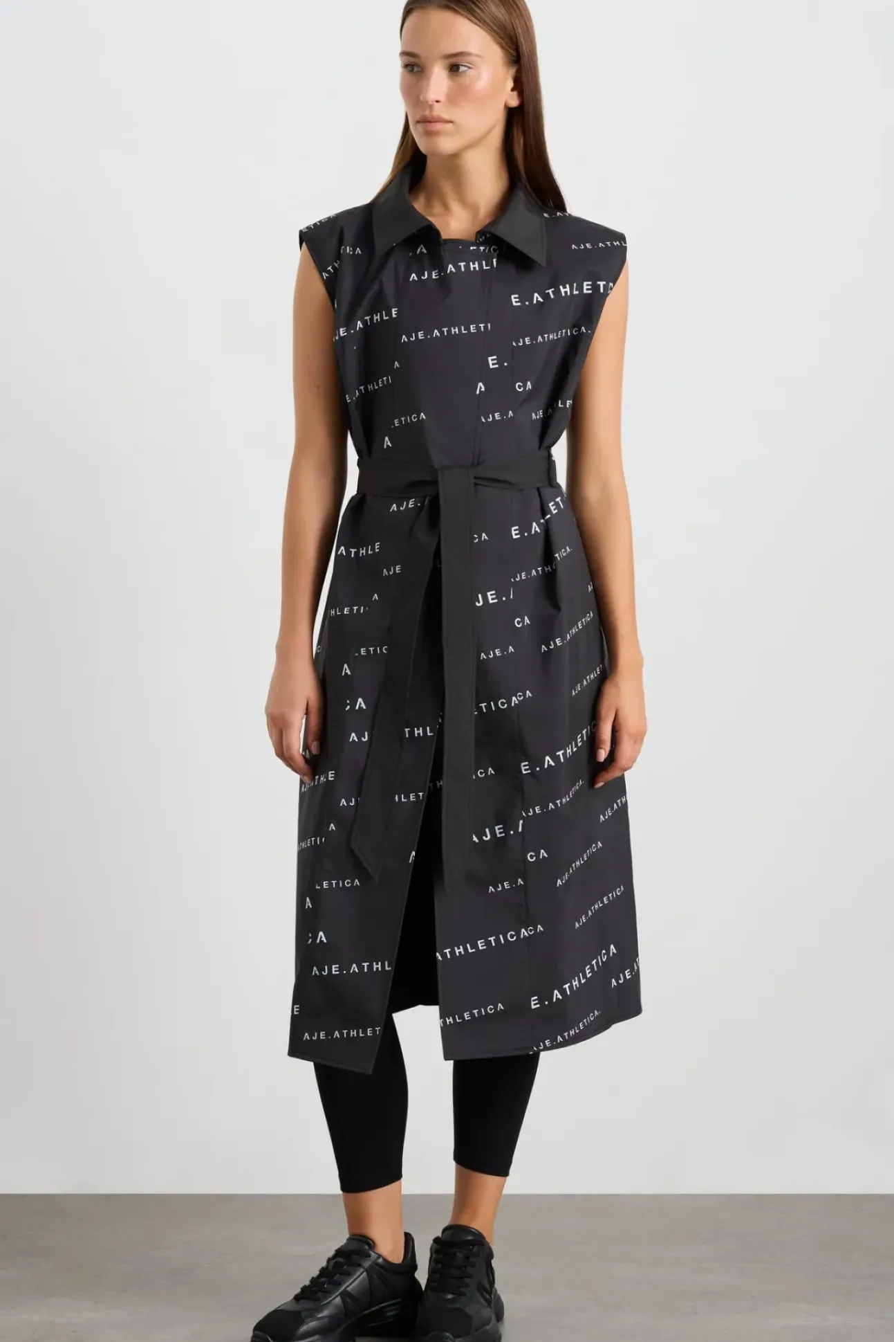 Reversible Sleeveless Trench 703