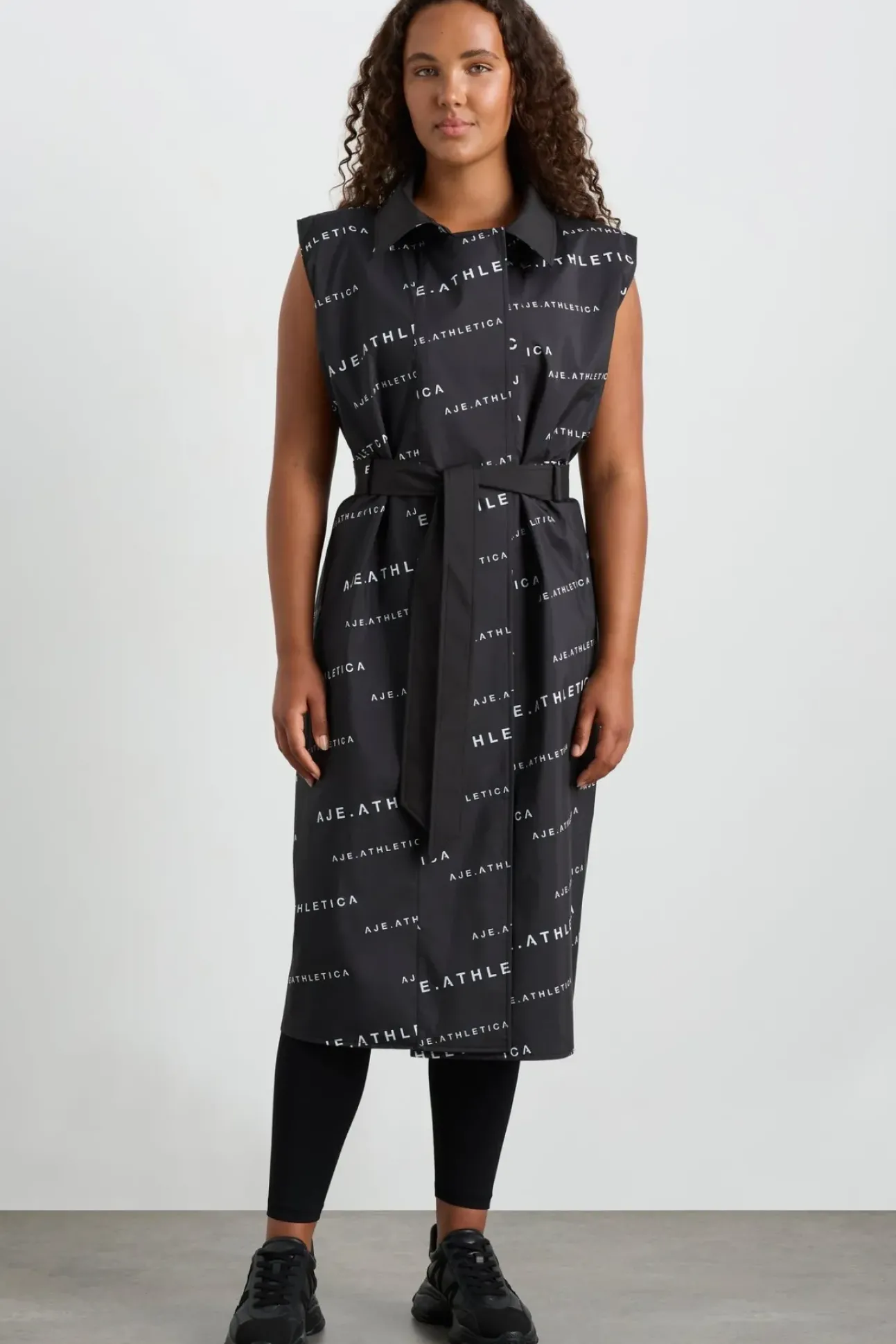 Reversible Sleeveless Trench 703