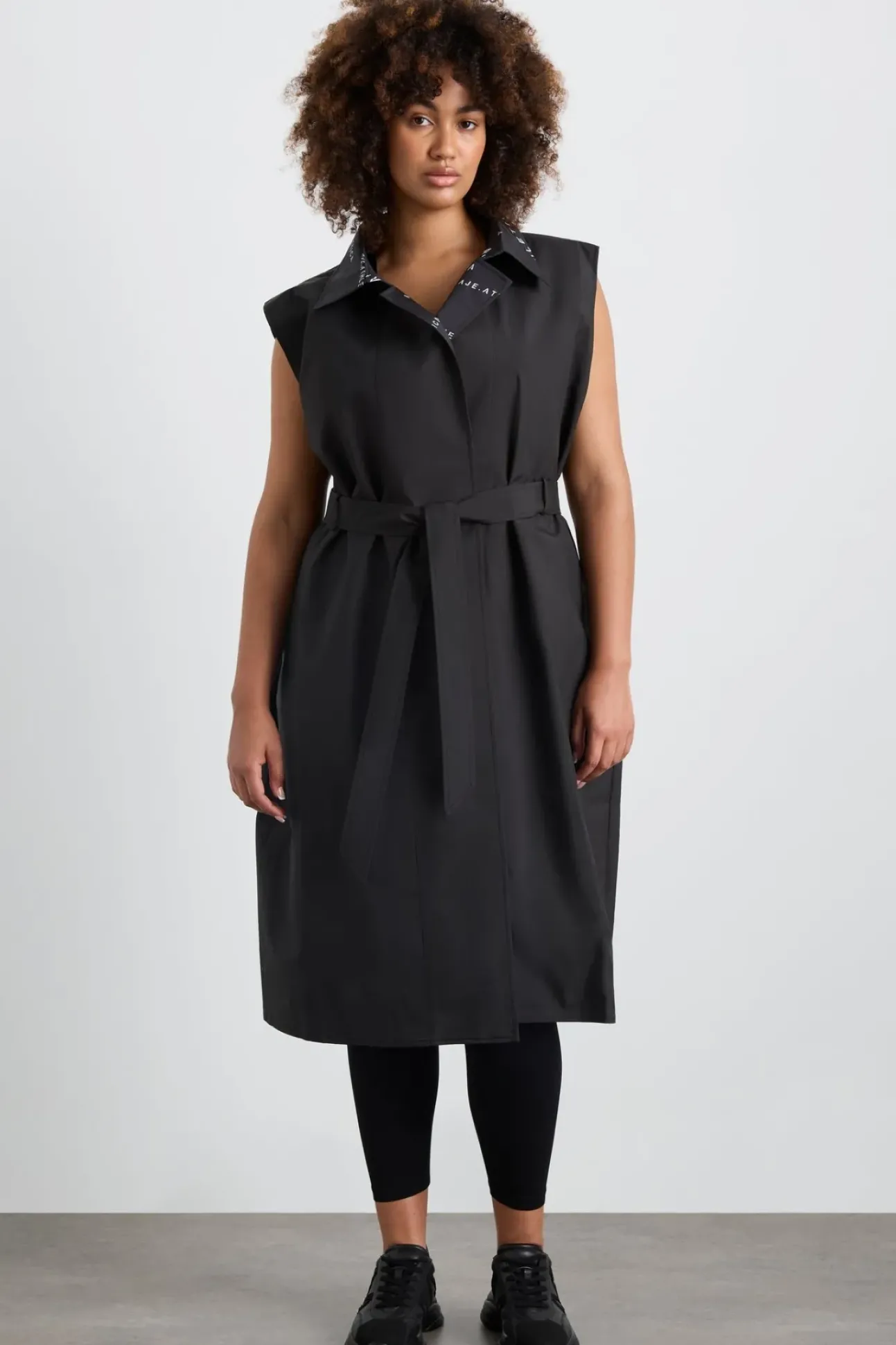 Reversible Sleeveless Trench 703